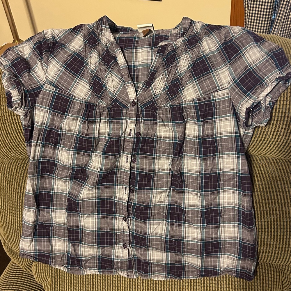Cute plaid top